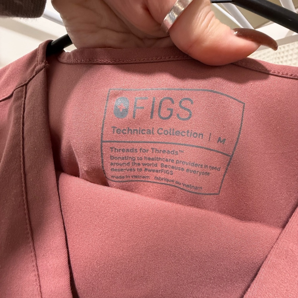 FIGS Women's MAUVE Casma Top (M) & Yola Skinny Pant (MP) (BUNDLE) - Picture 3 of 9